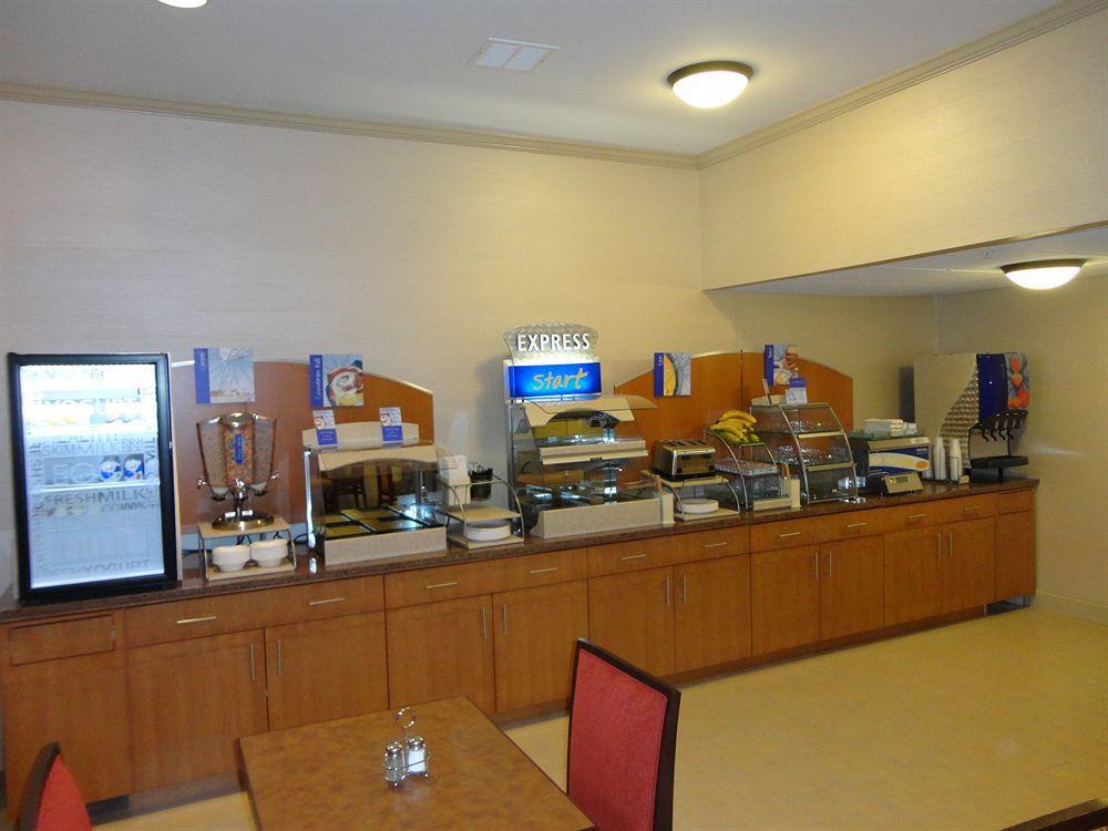 Holiday Inn Express & Suites Indianapolis North - Carmel By Ihg Eksteriør billede